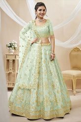 Pista Color Wedding Attire