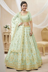 Pista Color Wedding Attire