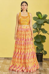 हल्दी में पहेने लेहेंगा चोली