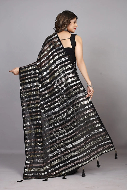 Designer Bollywood Saree with Pallu Fumka Details