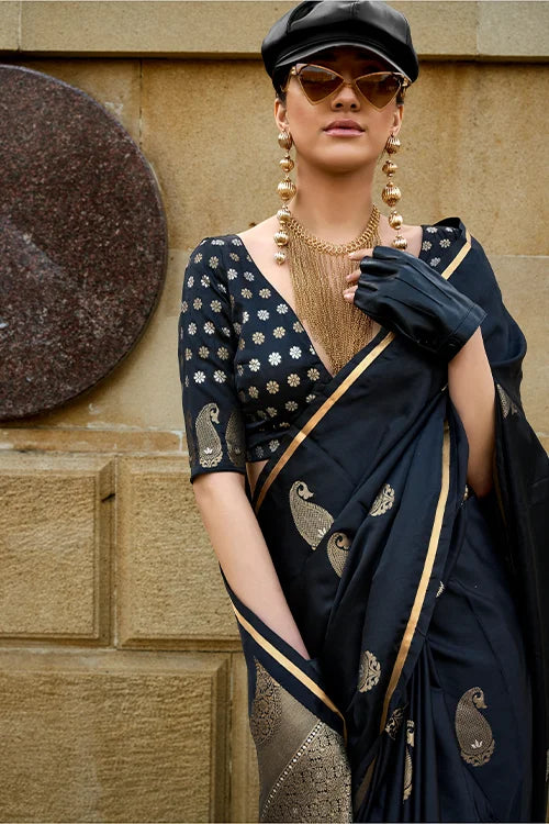 Beautiful-Woven-Silk-Saree-With-Blouse