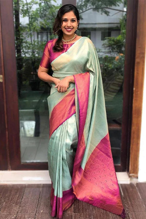 Aesthetic Border Heavy Pallu Silk Saree