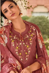 Embroidered Kurti Set
