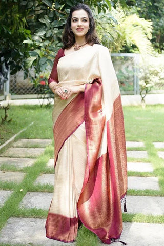 Pleasing And Elegant Banarasi Silk Sarees For Wedding