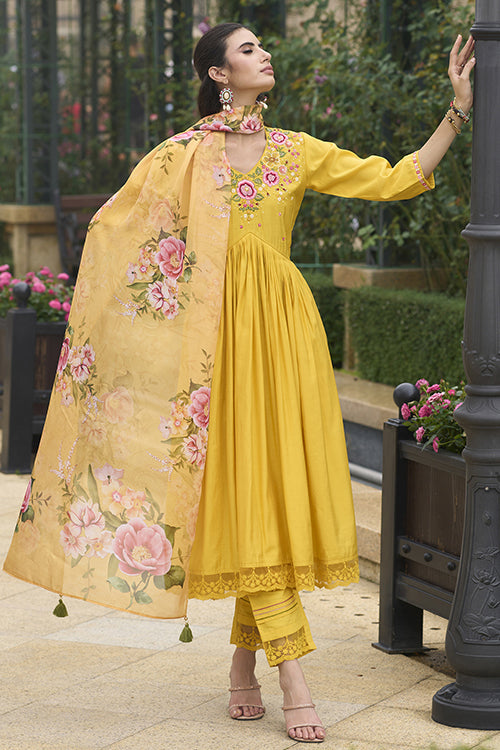 Yellow traditional kurti set

