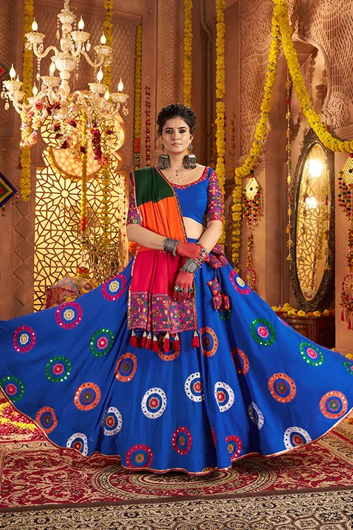 Dandiya for garba night