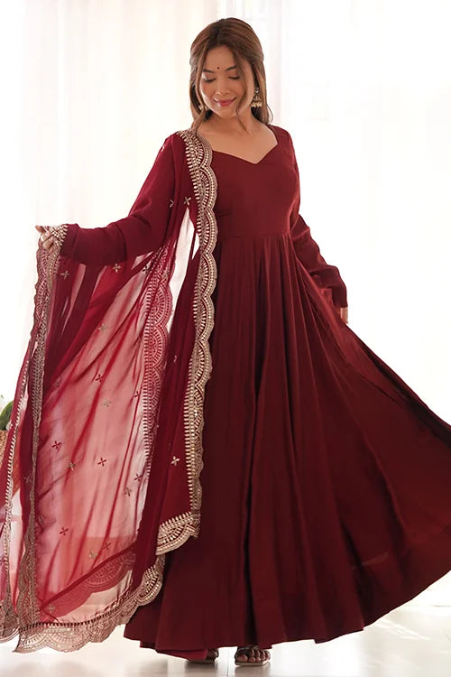 Stylish Dupatta with Anarkali Set