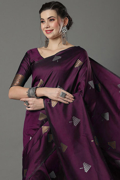 Ethenic look saree